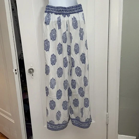 Flowy and lightweight wide leg beach cover up pants size xs - Picture 3 of 13